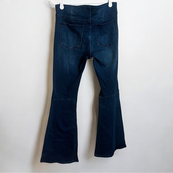 Free People Penny Boho Western Stretch Flare Bell Bottom Dark Wash Jeans Size 28 - Picture 2 of 4